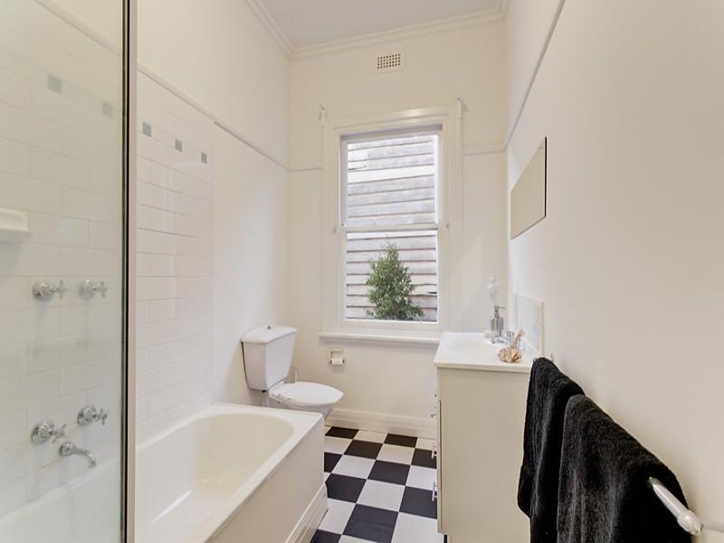 32 May Street, Kew image 5