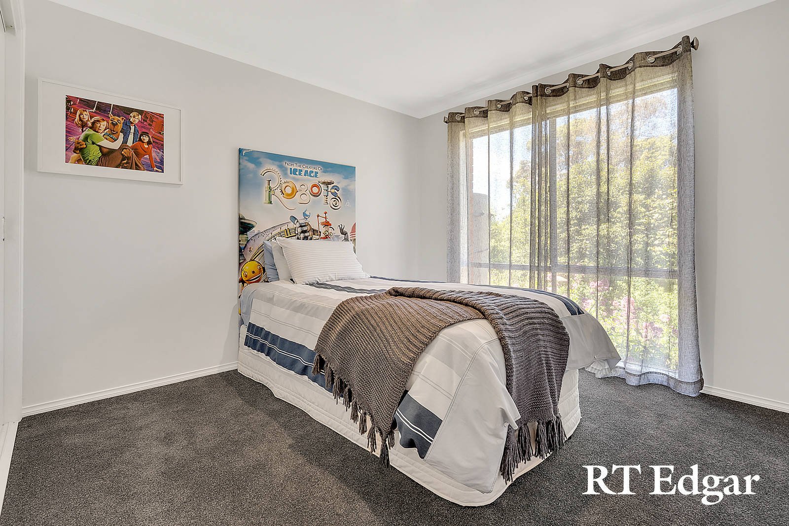 Property Gallery Thumbnail 12