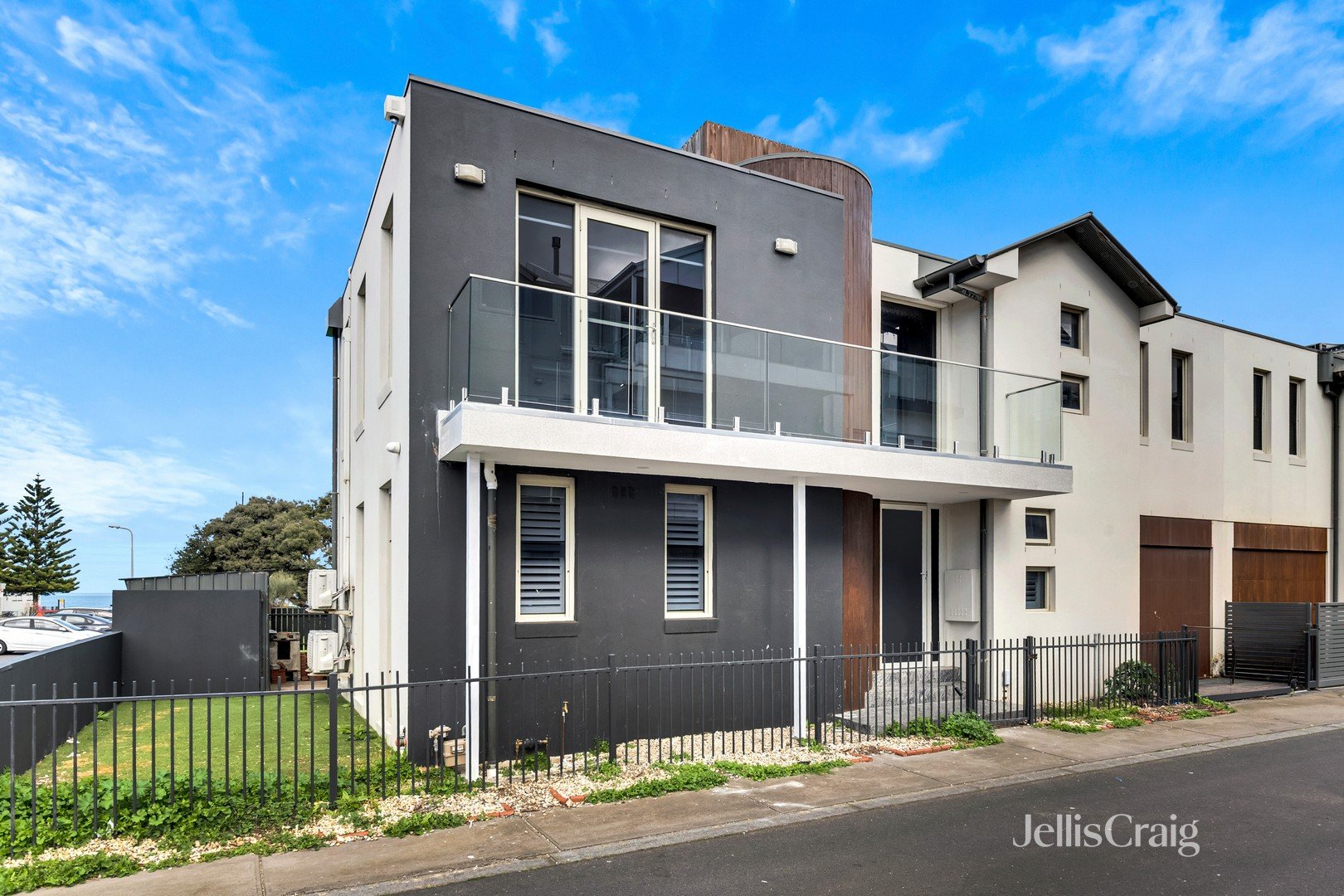 32 Mill Lane, Williamstown image 15