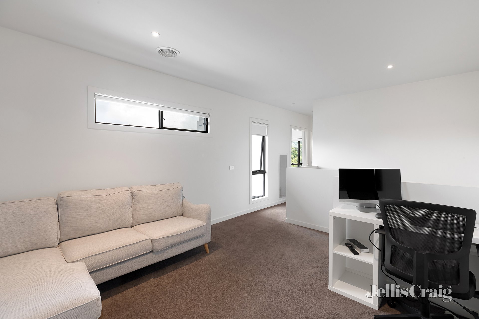 32 Miller Street, Heidelberg Heights image 9