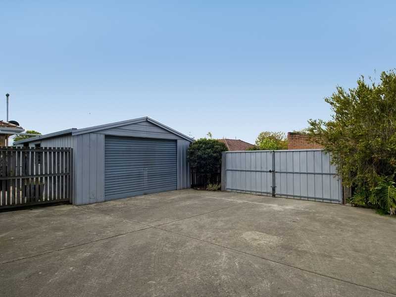 32 Minerva Road, Manifold Heights image 9