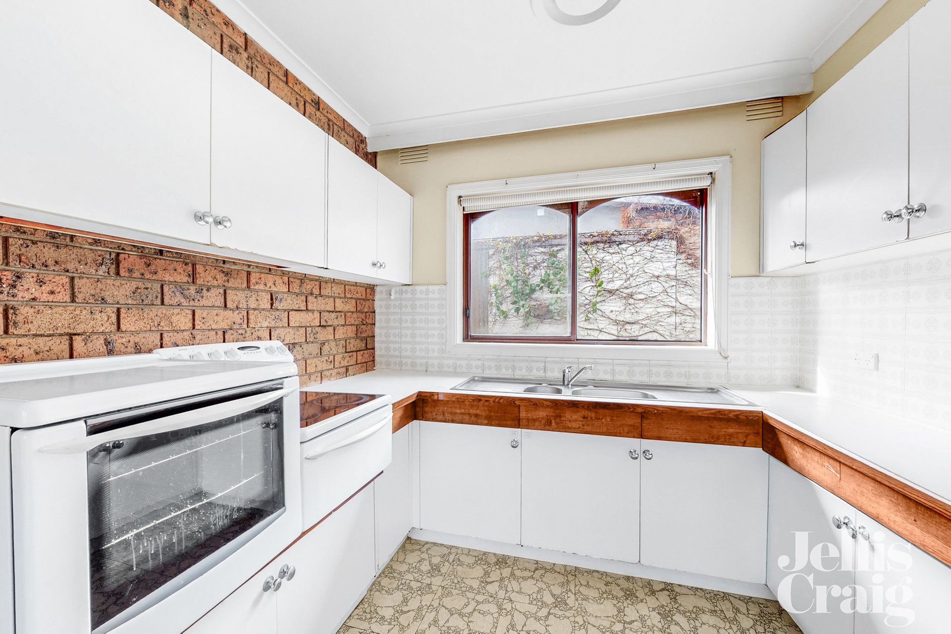 3/2 Moira Avenue, Highett image 11