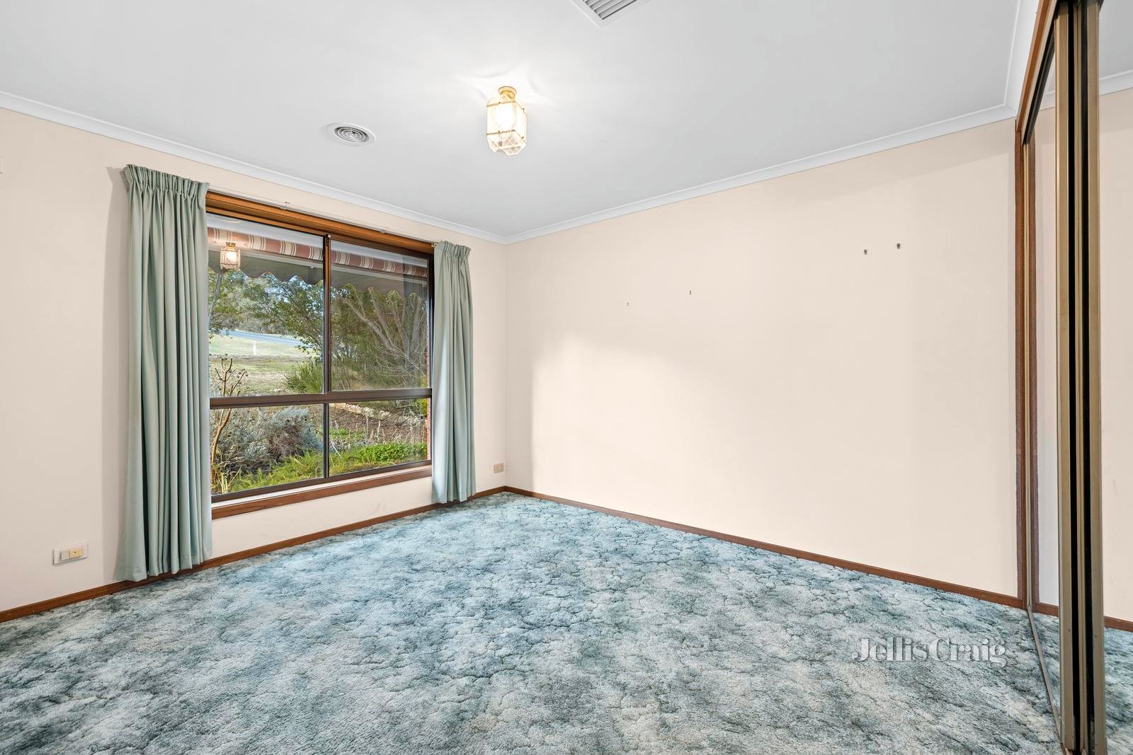 32 Moscript Street, Campbells Creek image 7