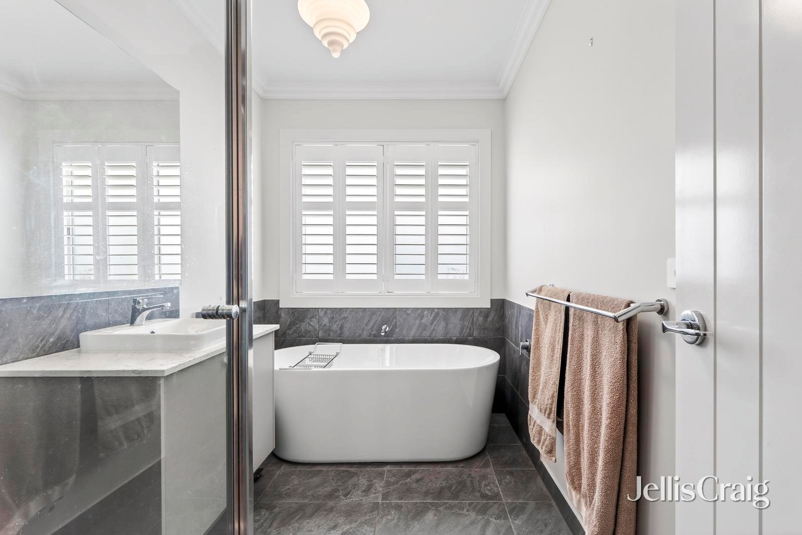 32 Mulgutherie Way, Gisborne image 11