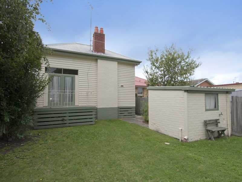 32 Mundy Street, Geelong image 3