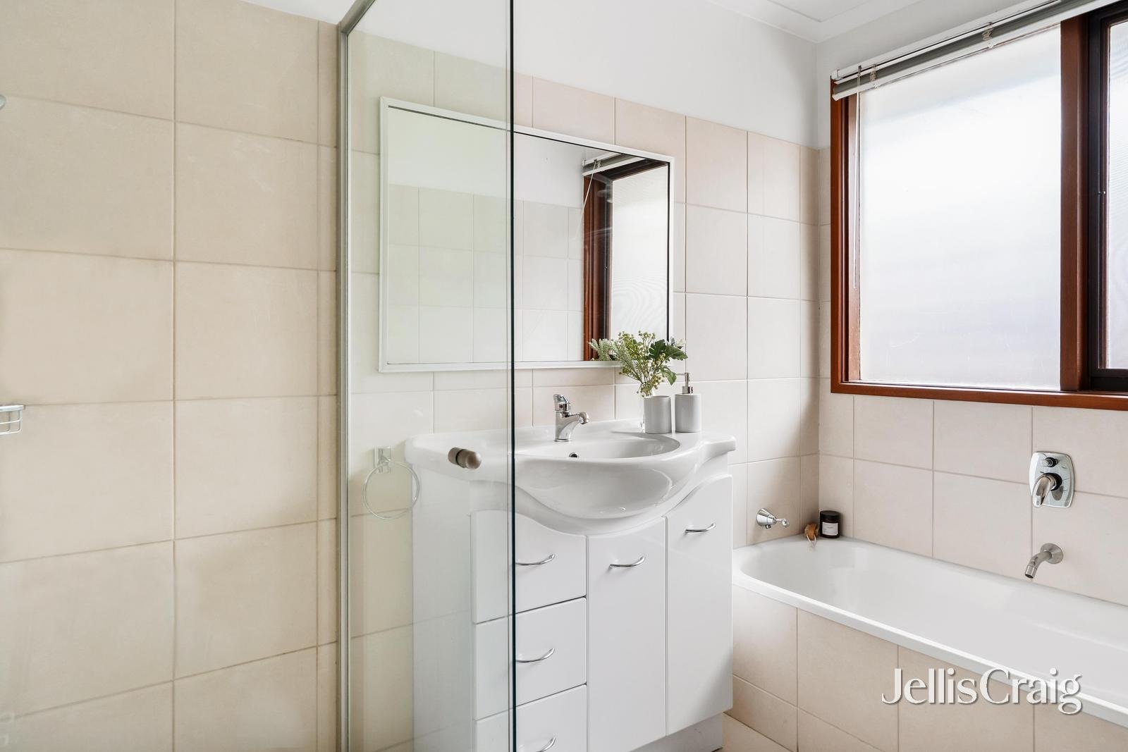 32 Napier Crescent, Montmorency image 10