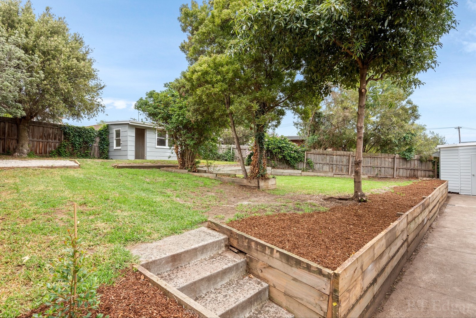 Property Gallery Thumbnail 12