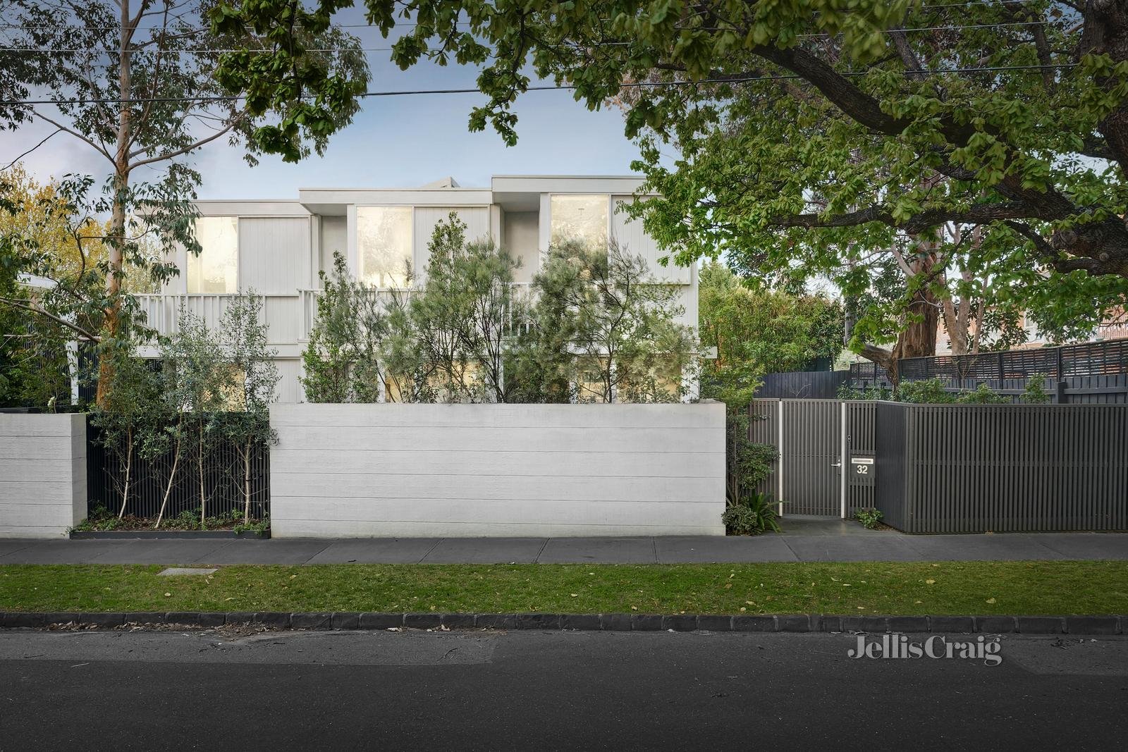 32 Oak Grove, Malvern East image 15