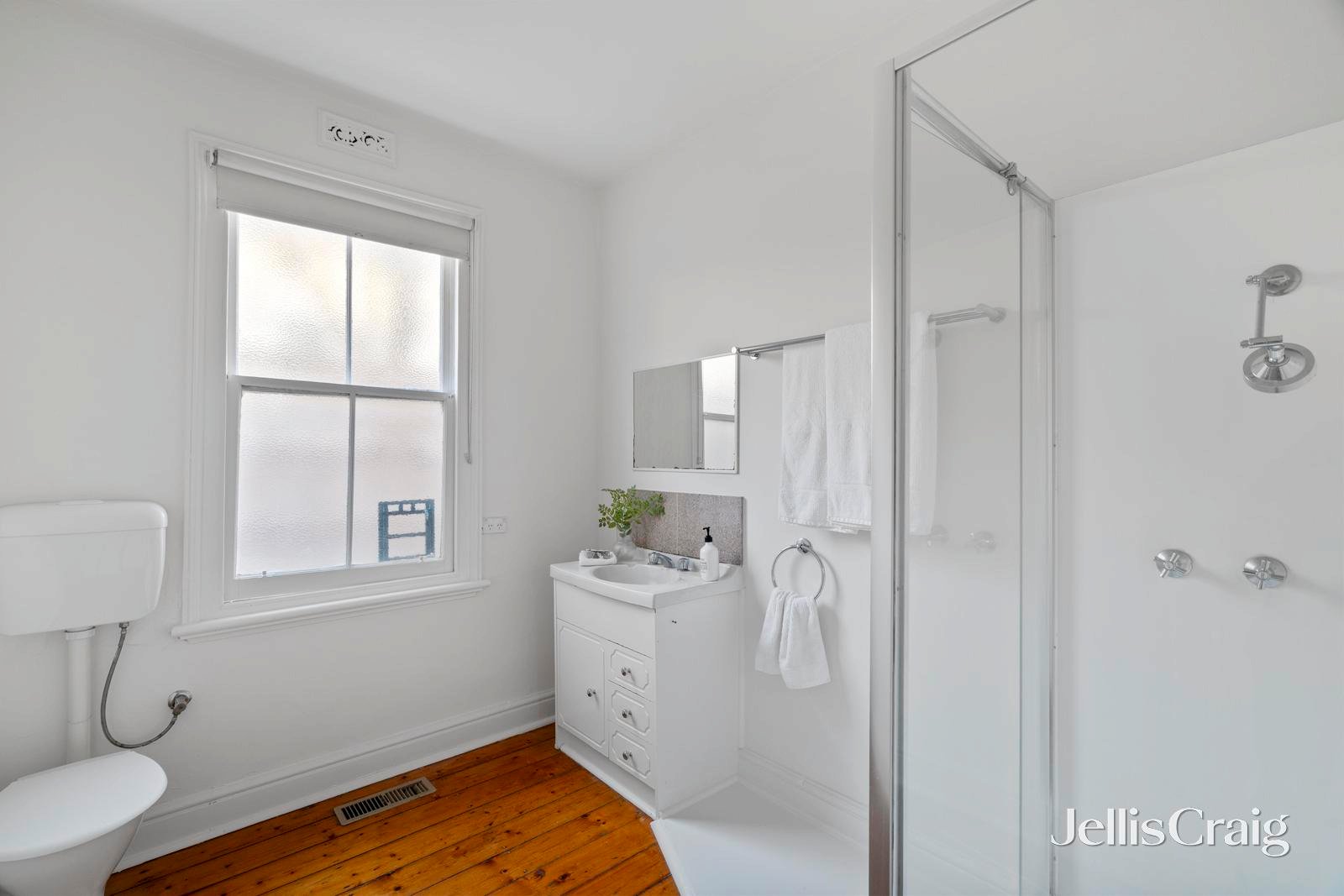 32 Oxley Road, Hawthorn image 7