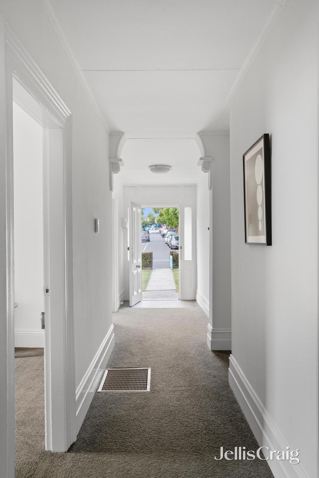 32 Oxley Road, Hawthorn image 9