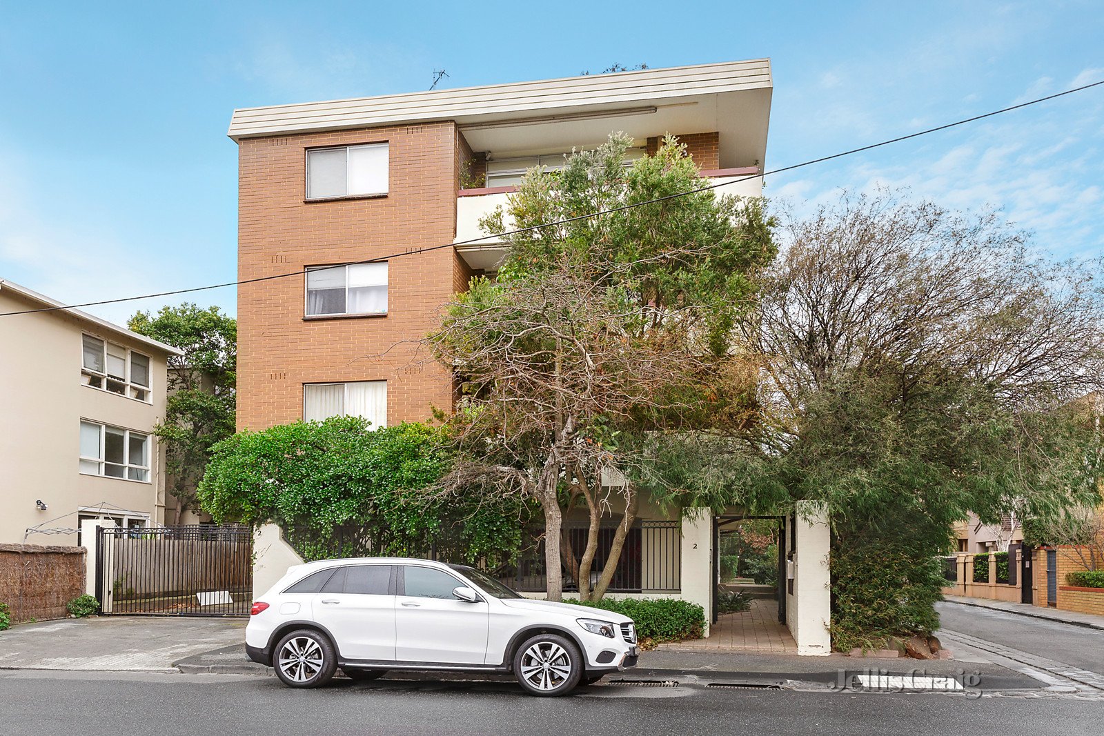 3/2 Pasley Street, South Yarra image 2