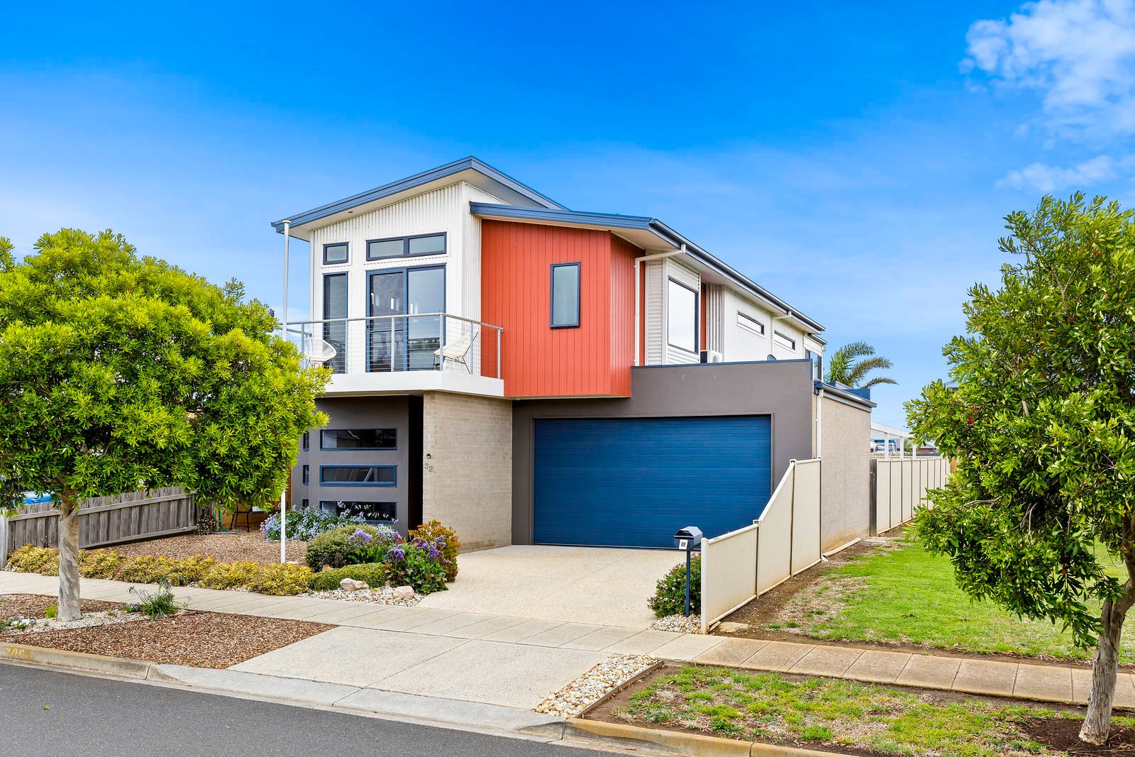 Property Gallery - Main Image
