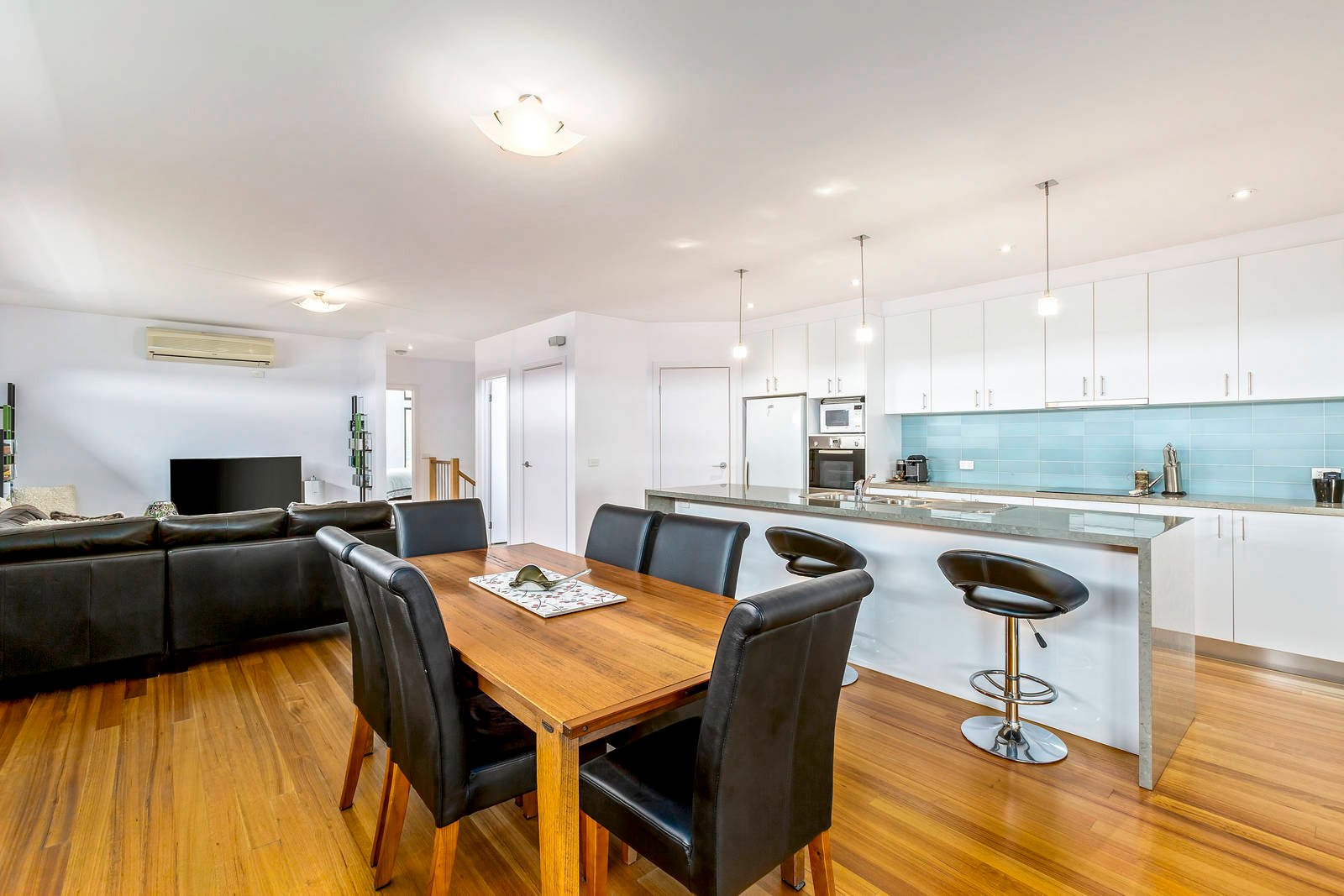 Property Gallery Thumbnail 5