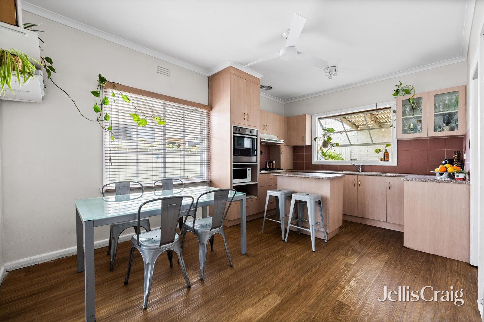 32 Percy Street, Newport image 5