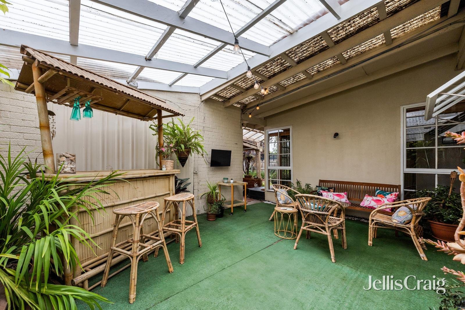 32 Percy Street, Newport image 12
