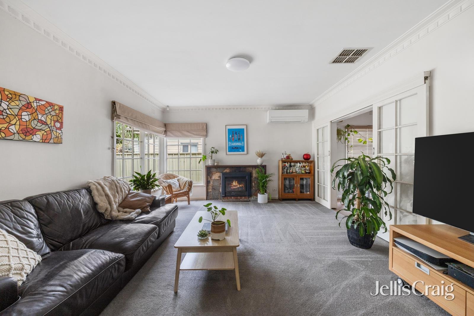 32 Percy Street, Newport image 2