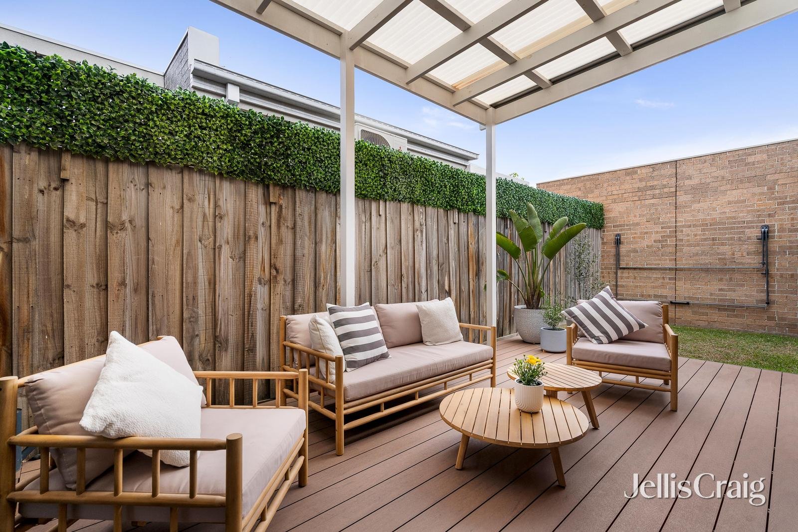 3/2 Prismall Street, Altona North image 8