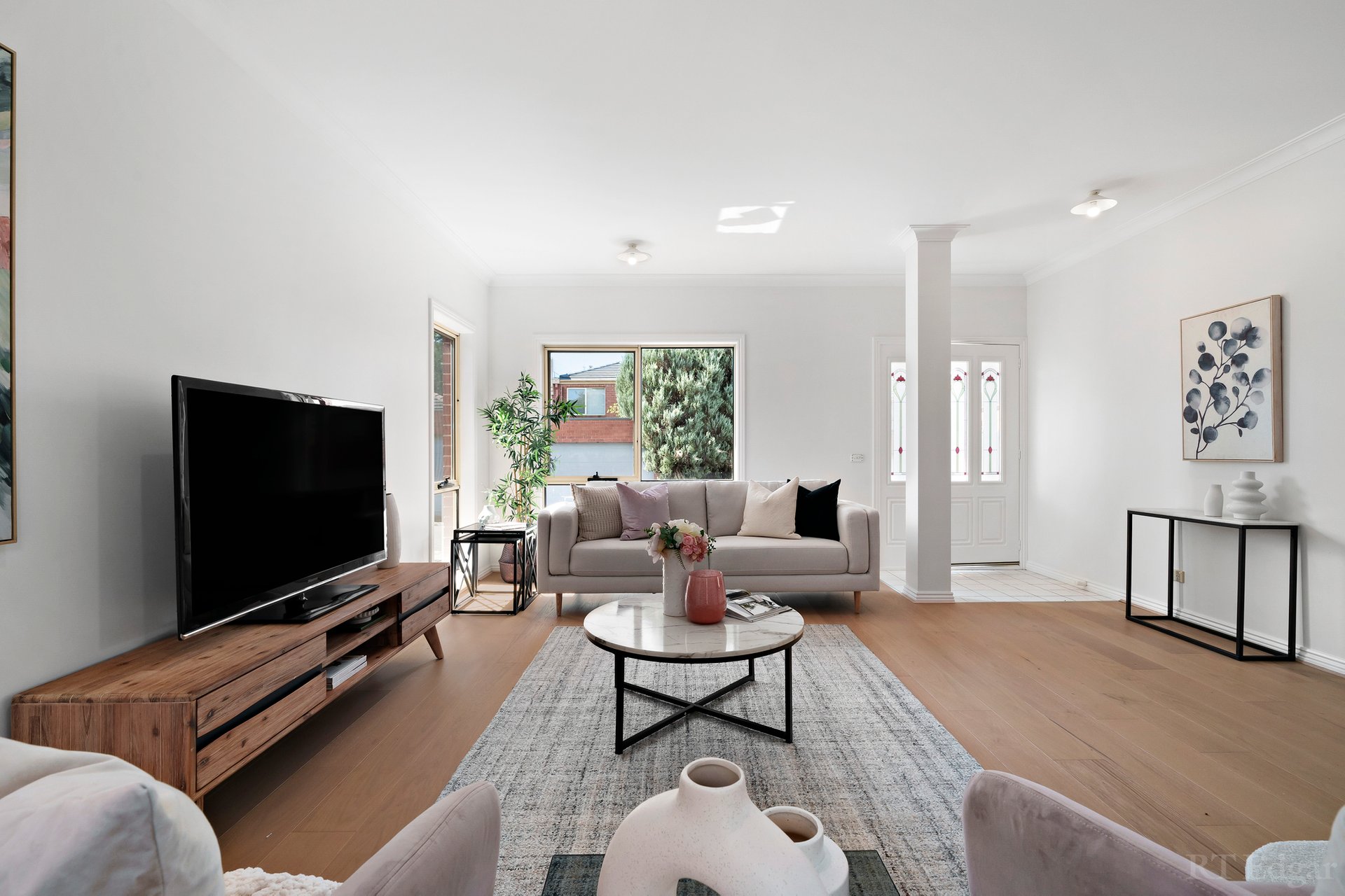 Property Gallery - Main Image
