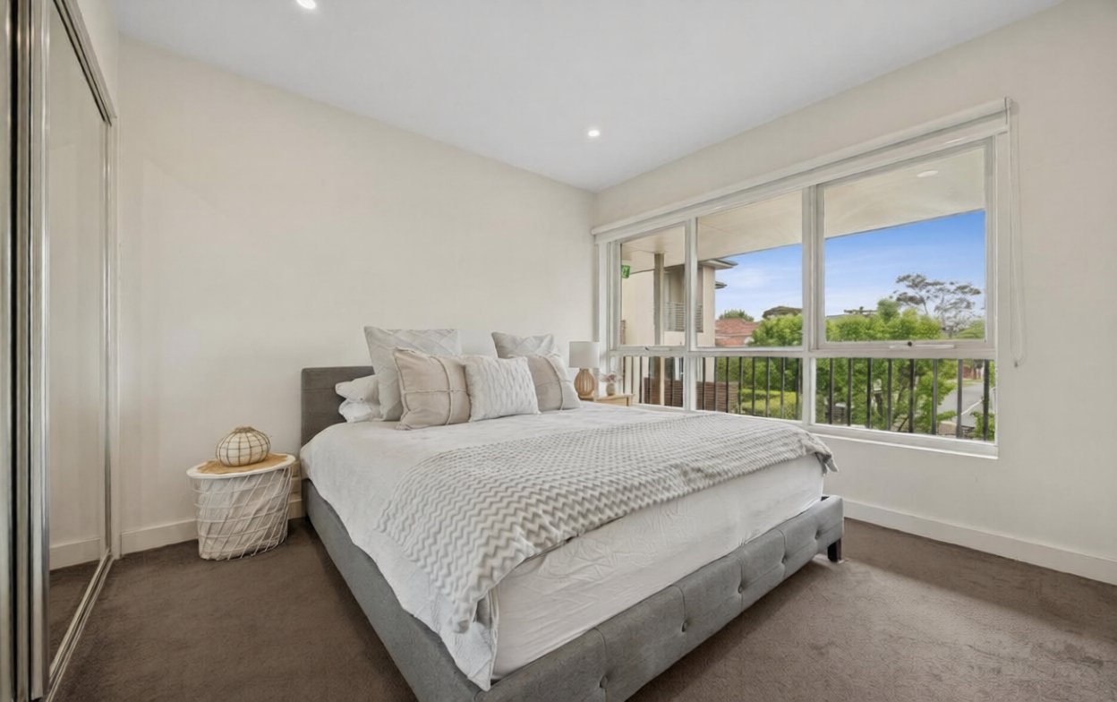 3/2 Raynes Street, Balwyn image 6