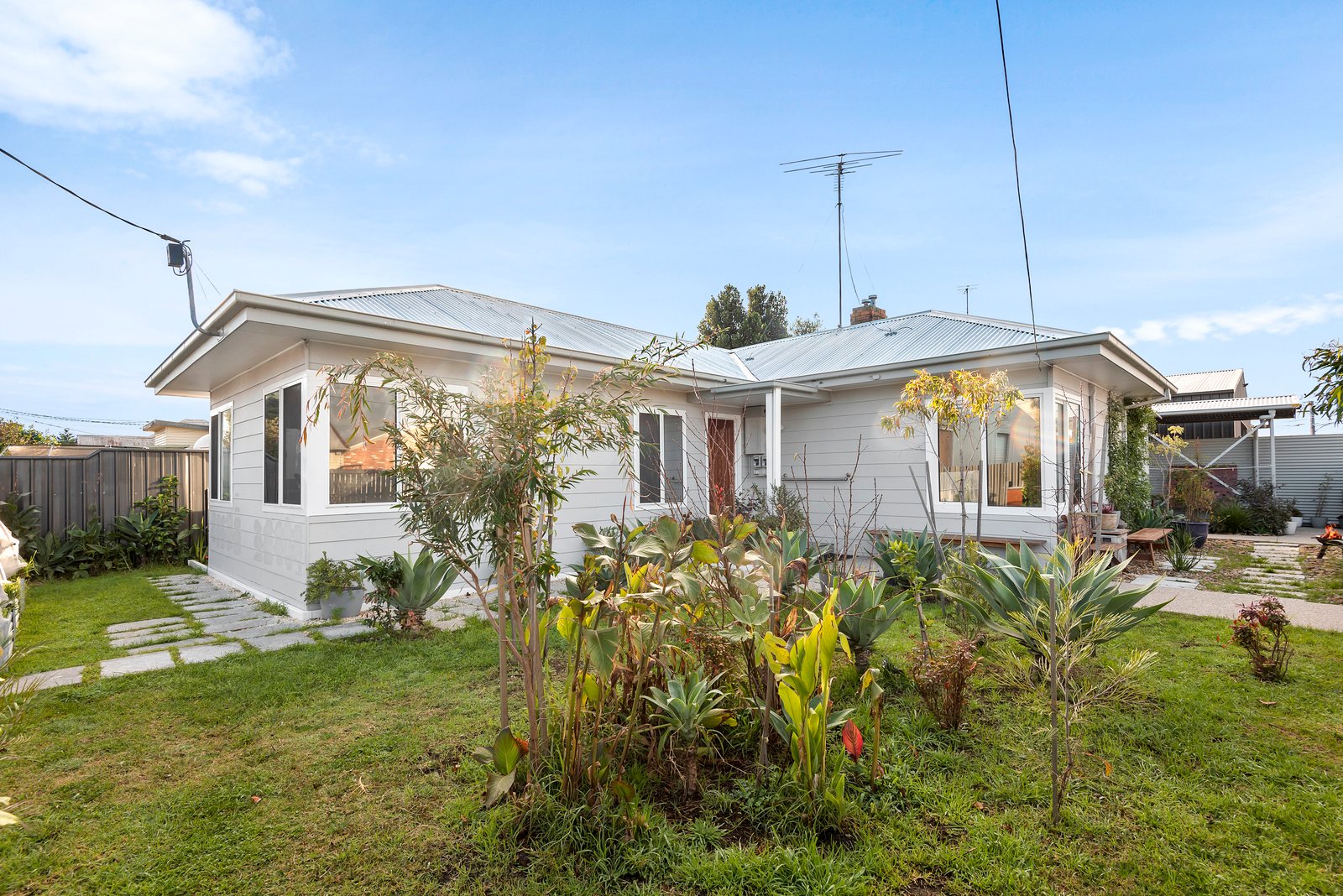 32 Roseneath Street, North Geelong image 1