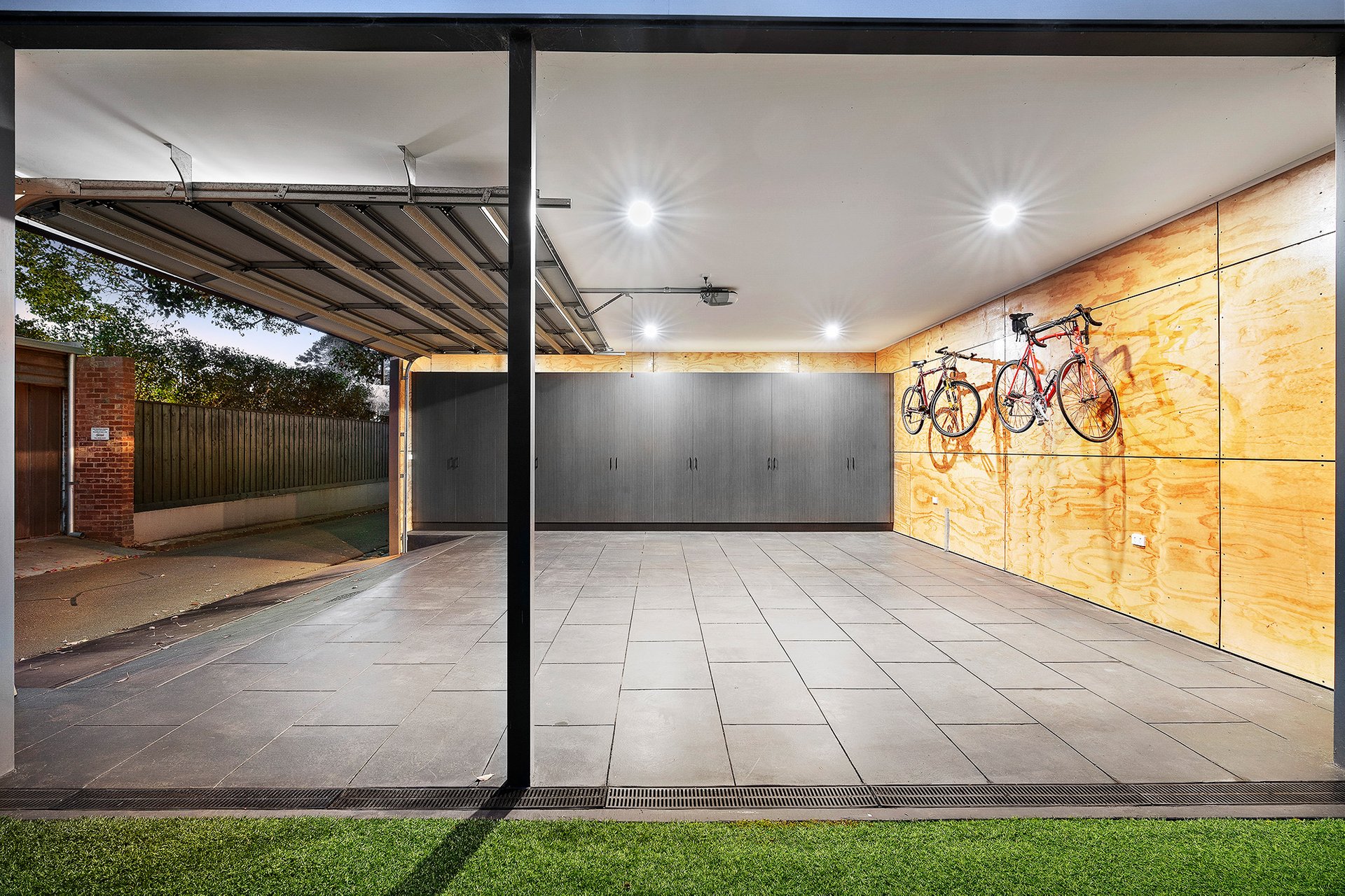 Property Gallery Thumbnail 12