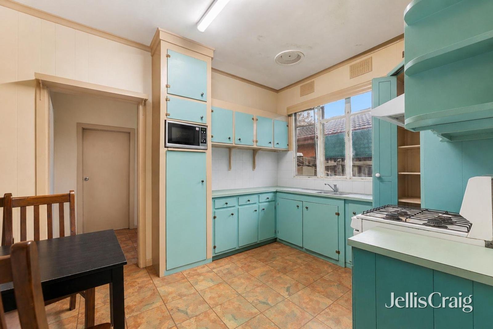 32 Salisbury Road, Ashwood image 2