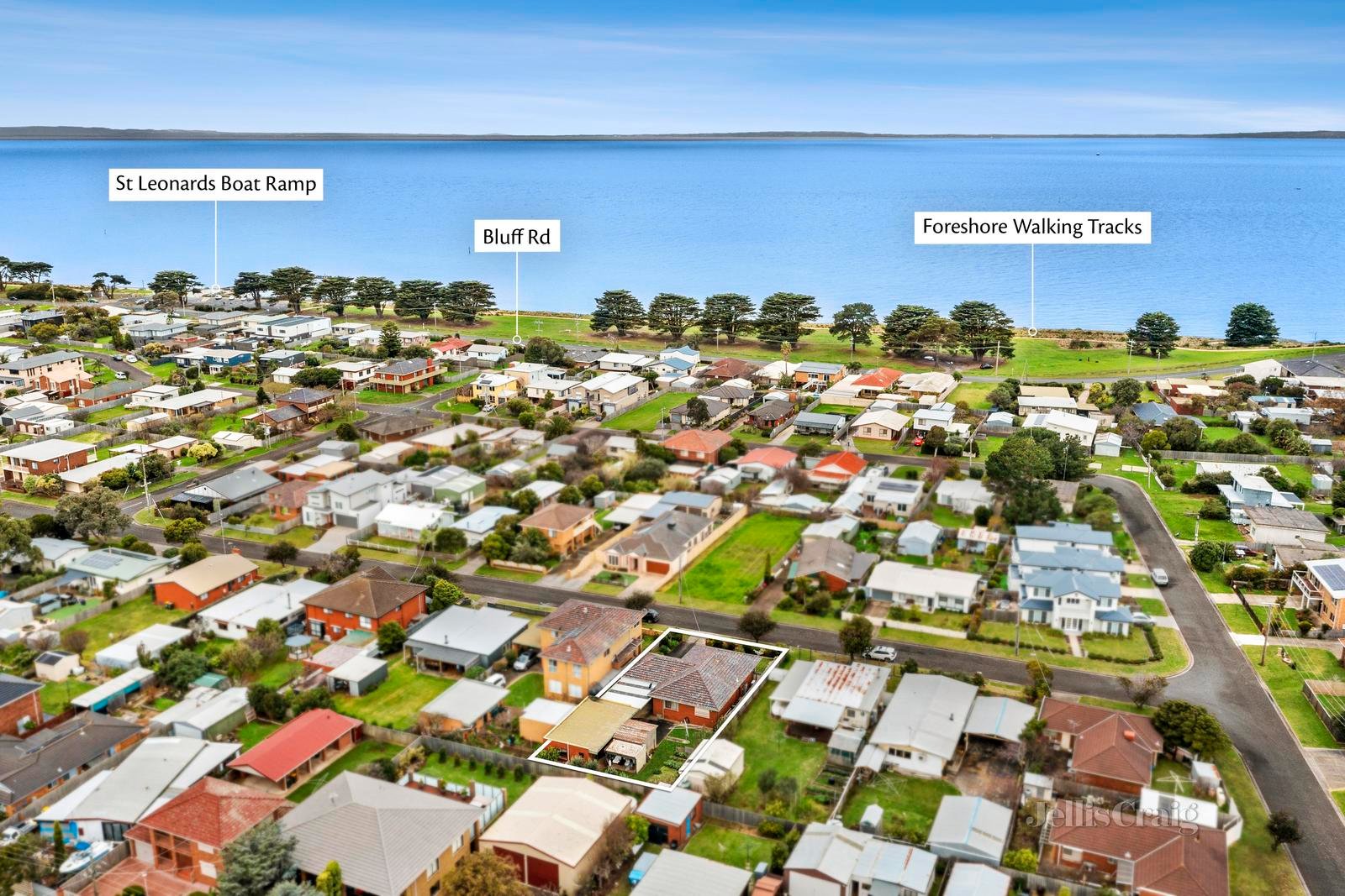 32 Seaview Avenue, St Leonards image 2