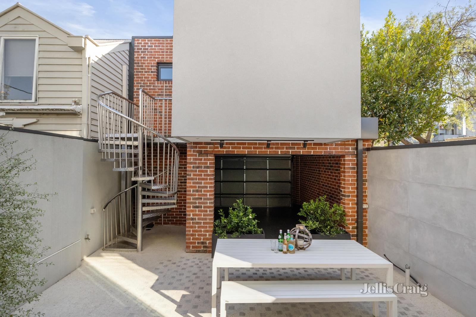 32 Sercombe Grove, Hawthorn image 3