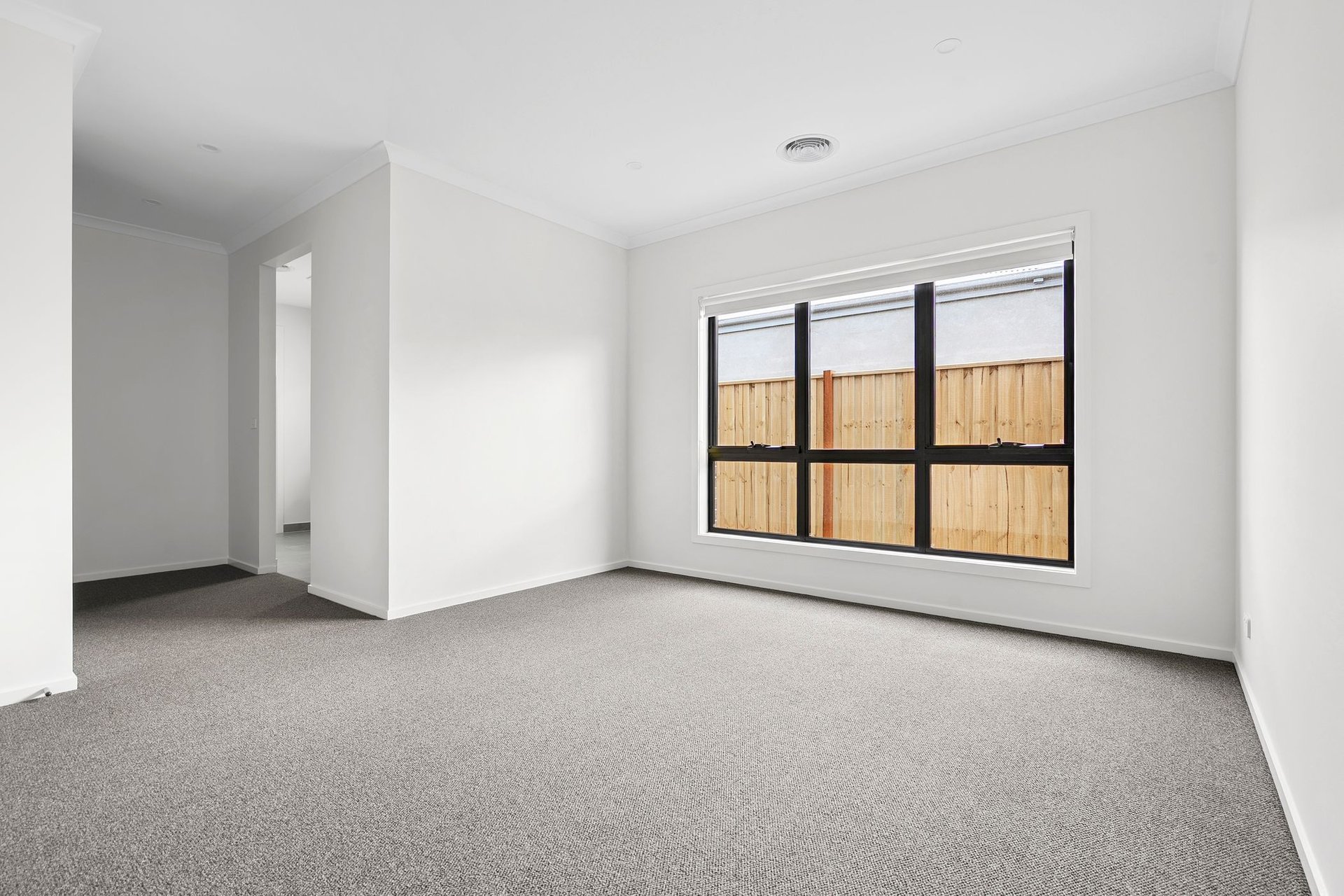 32 Sian Circuit, Waurn Ponds image 4
