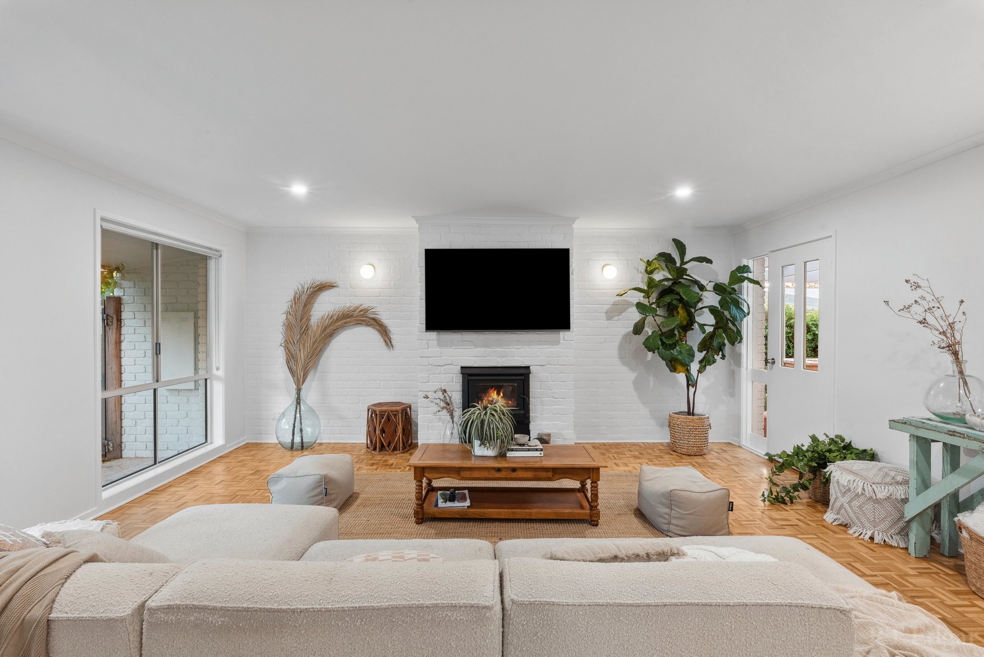 Property Gallery Thumbnail 6