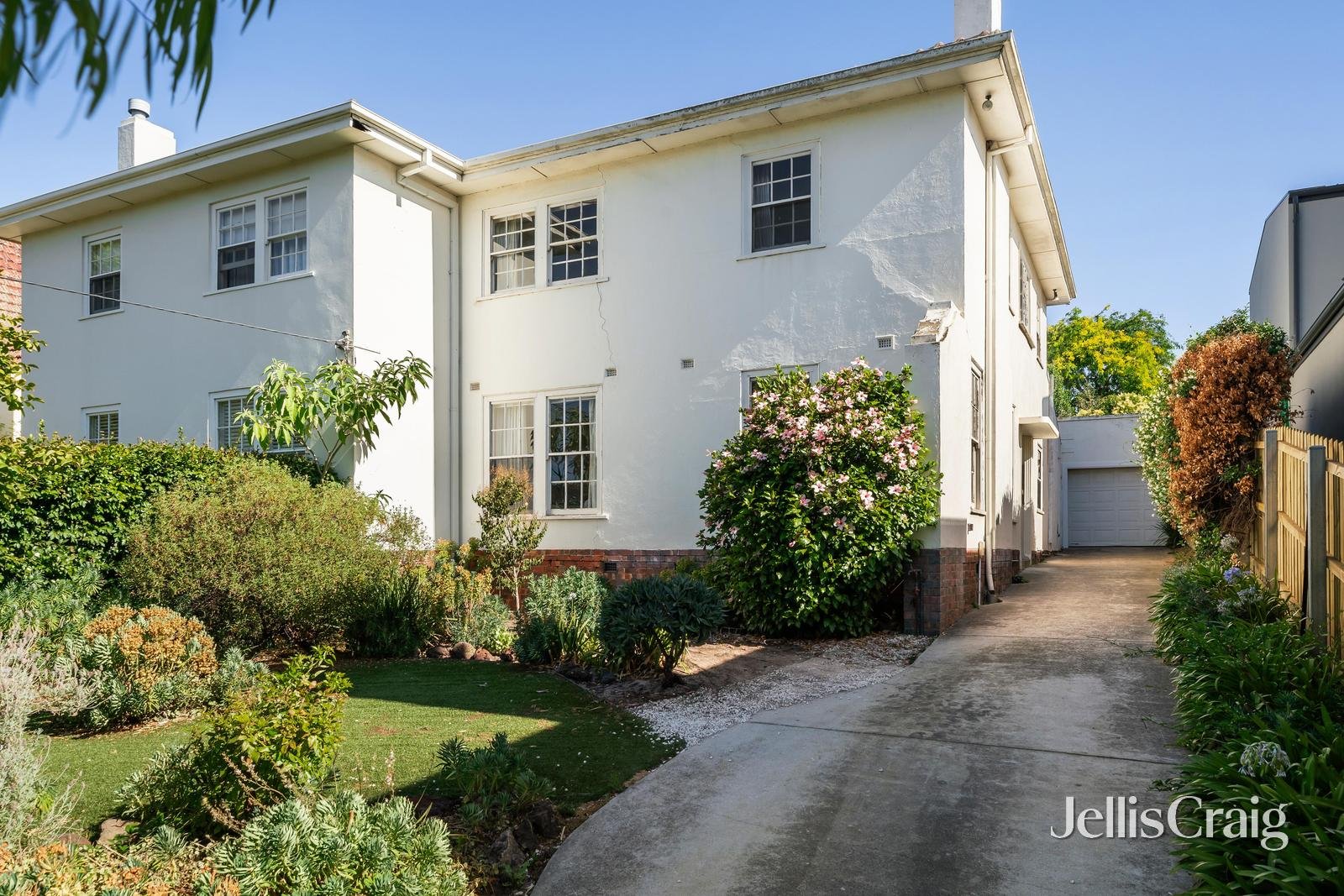 32 Somers Avenue, Malvern image 1