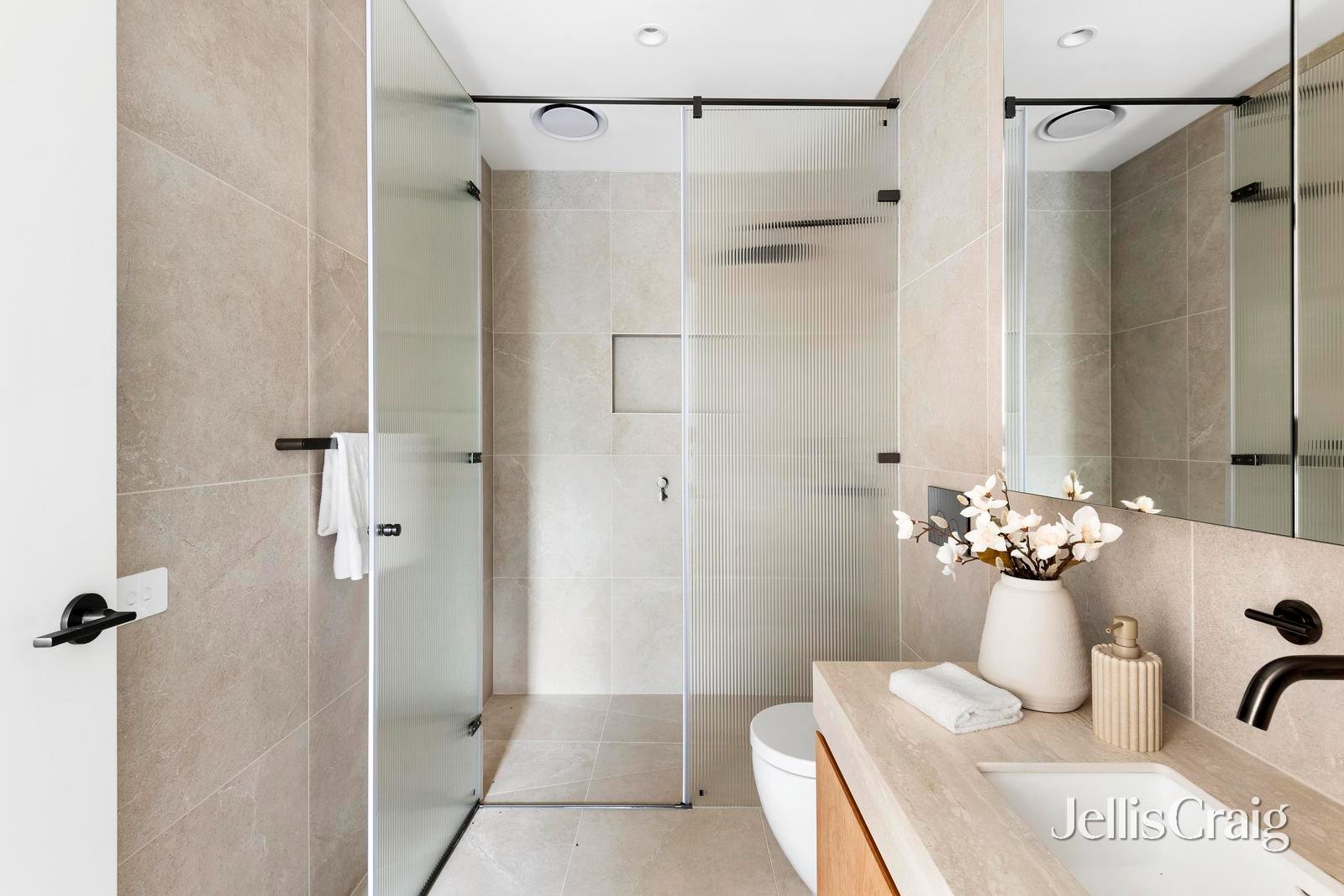 32 Strabane Avenue, Mont&nbsp;Albert&nbsp;North image 23