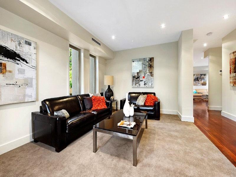 32 Sunburst Avenue, Balwyn North image 2