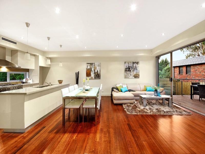 32 Sunburst Avenue, Balwyn North image 4