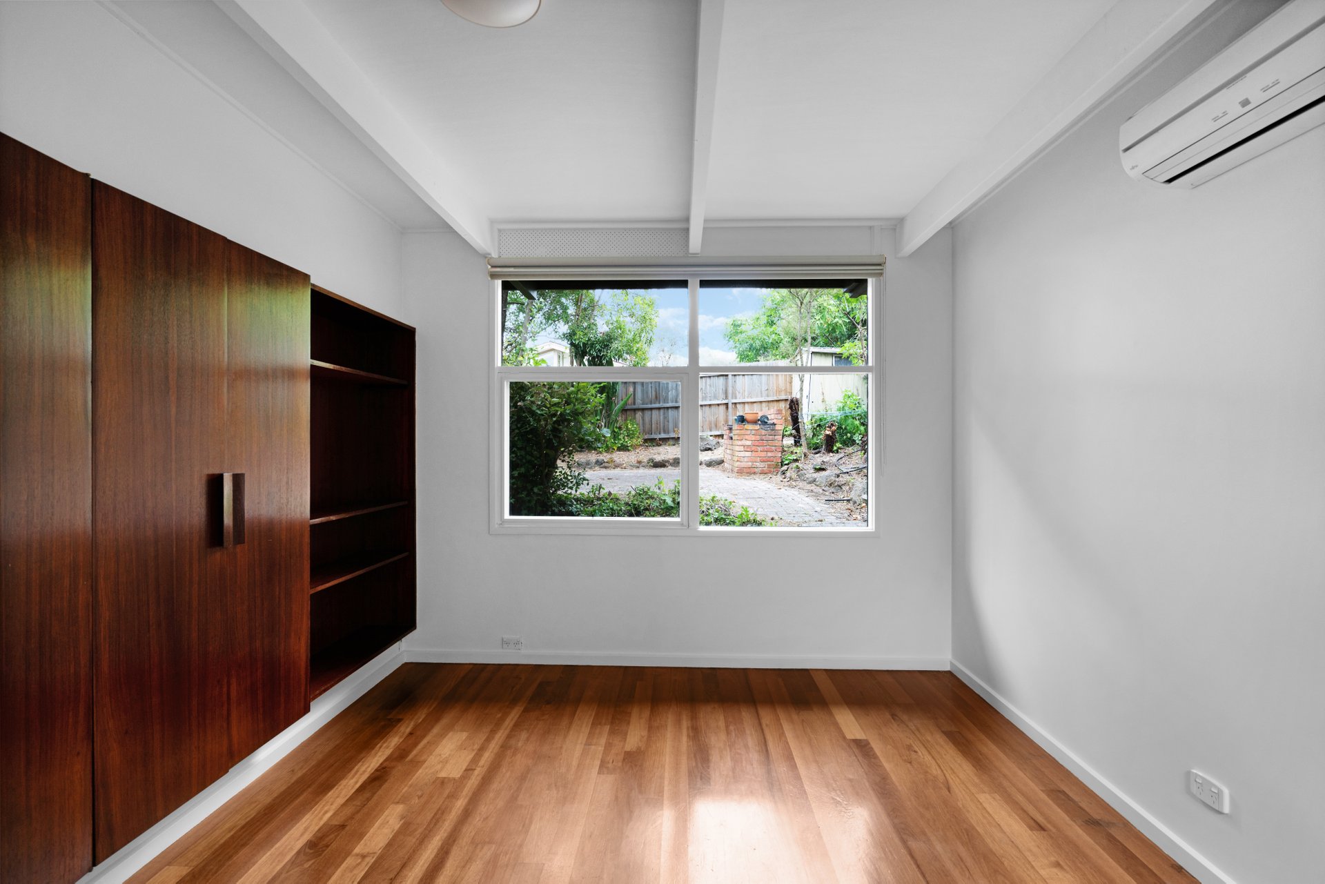 Property Gallery Thumbnail 4