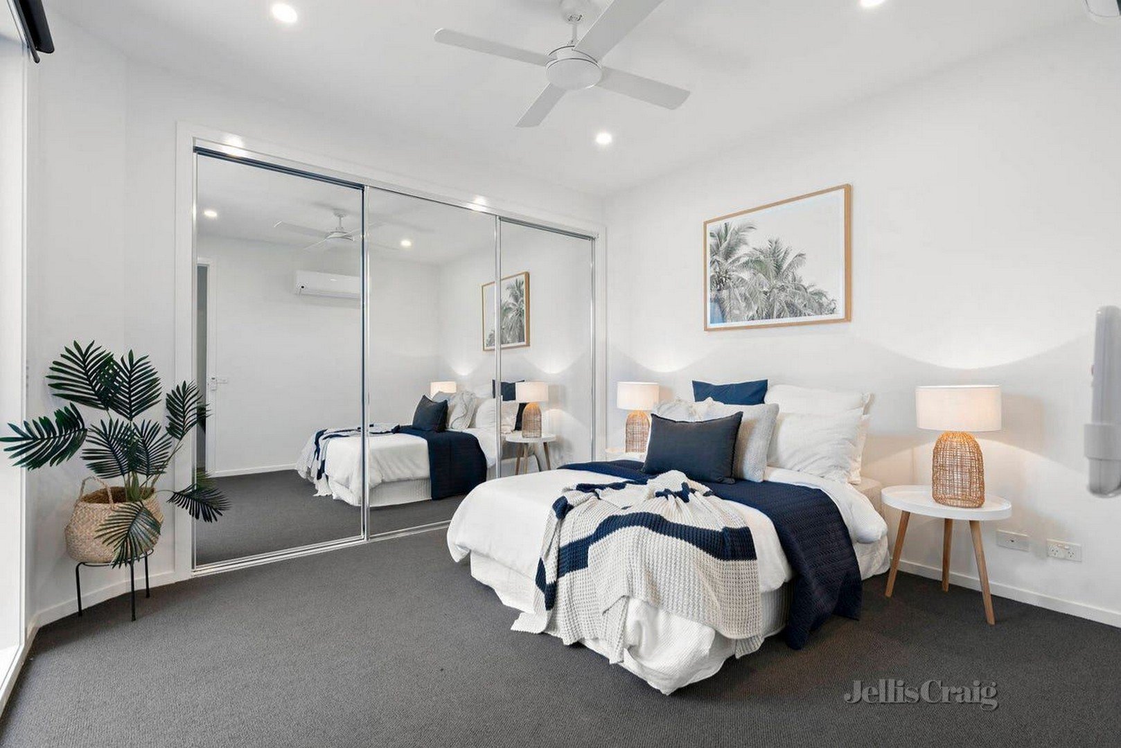 3/2 Trent Court, Bonbeach image 6