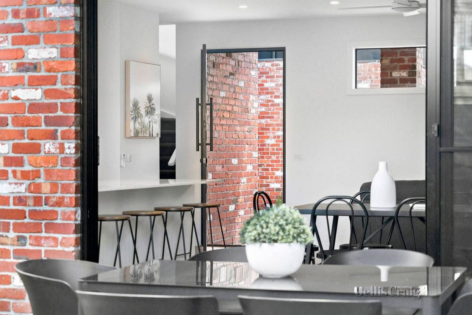 3/2 Trent Court, Bonbeach image 5