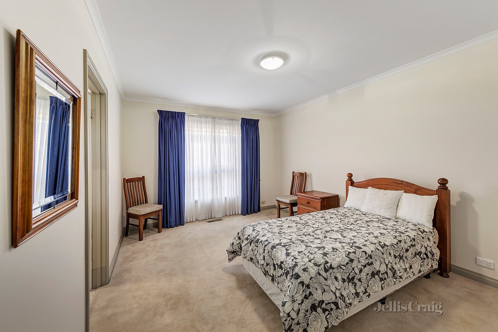 3/2 Tucker Road, Bentleigh image 5