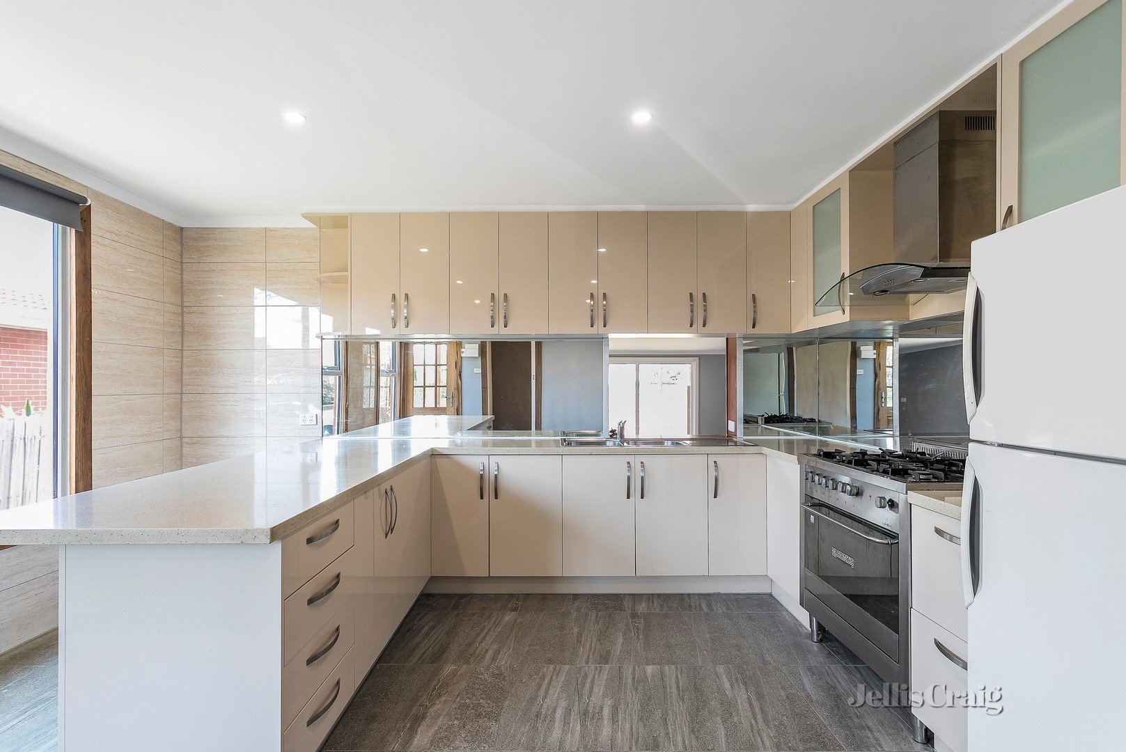 32 Whittaker Avenue, Laverton image 5