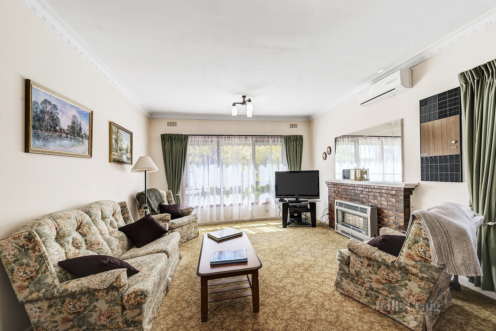 32 William Street, Mount Waverley image 2