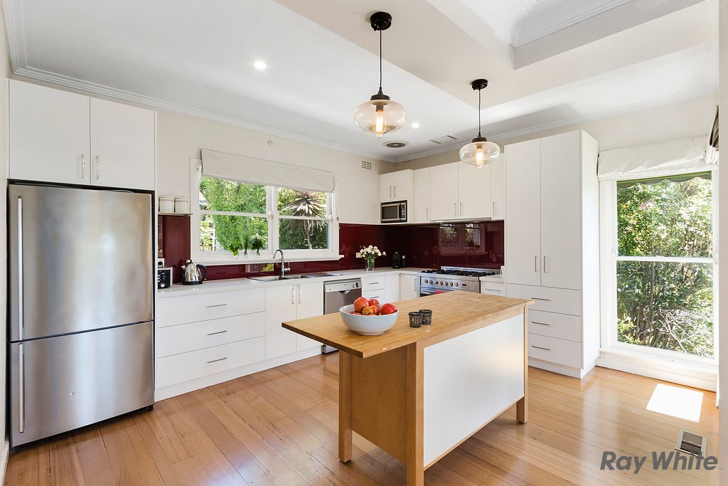 32 Woodhouse Grove, Box Hill North image 3