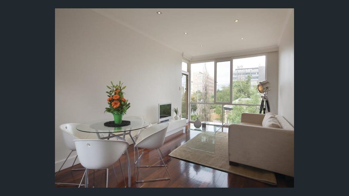 3/20 Denmark Hill Road, Hawthorn East image 2