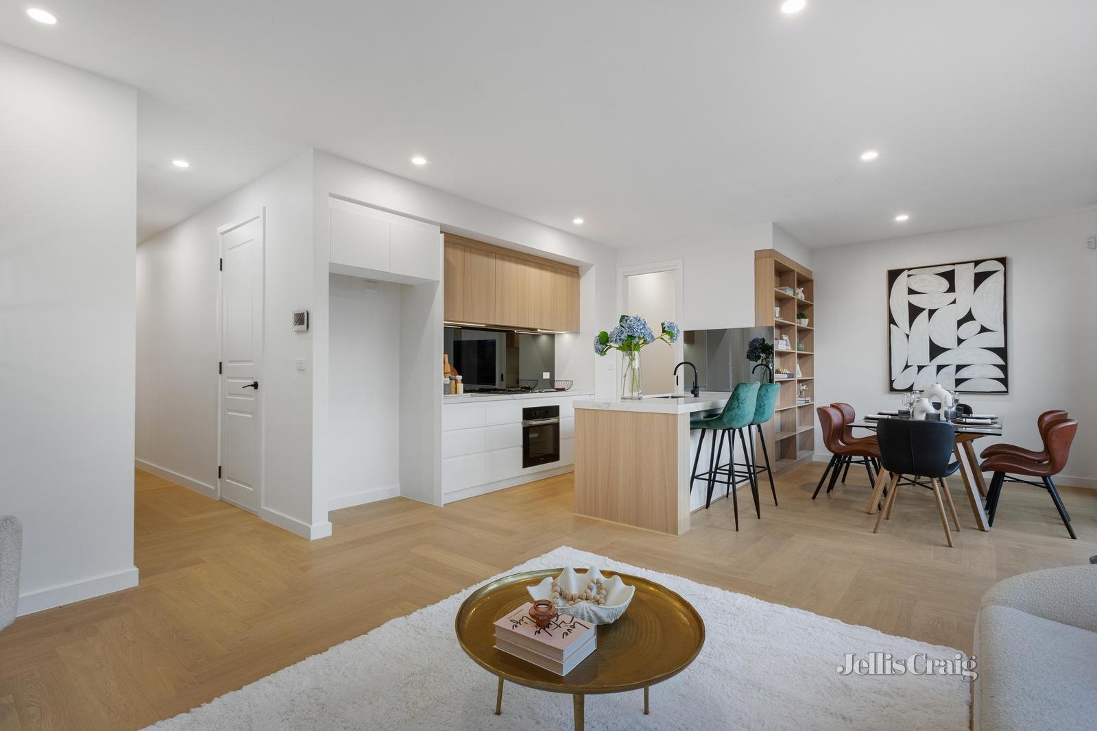 3/20 Elizabeth Street, Doncaster East image 2