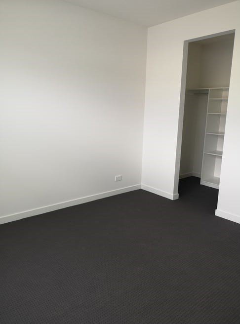 3/20 Gillard Street, Burwood image 6