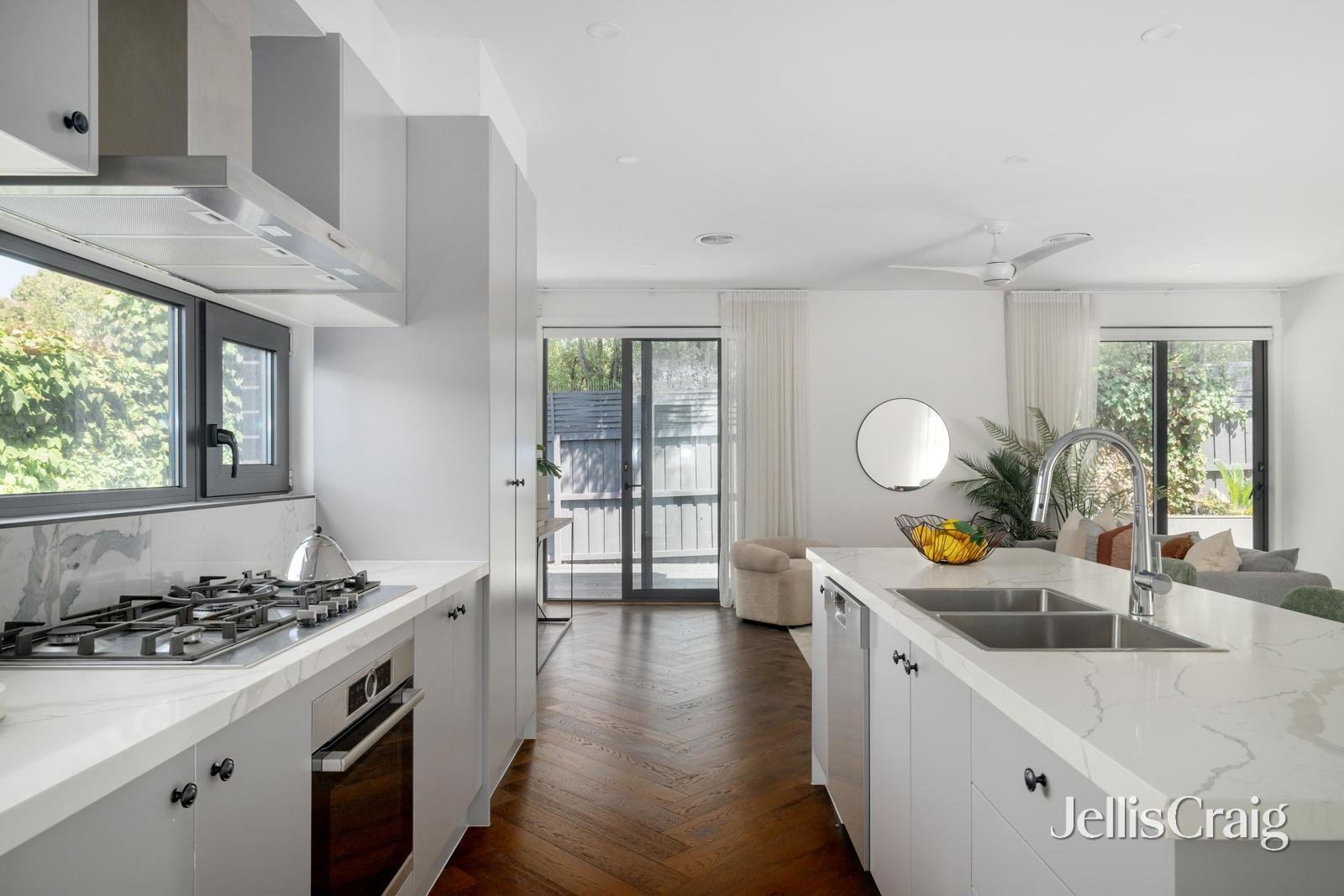 3/20 Oxford Street, Camberwell image 2