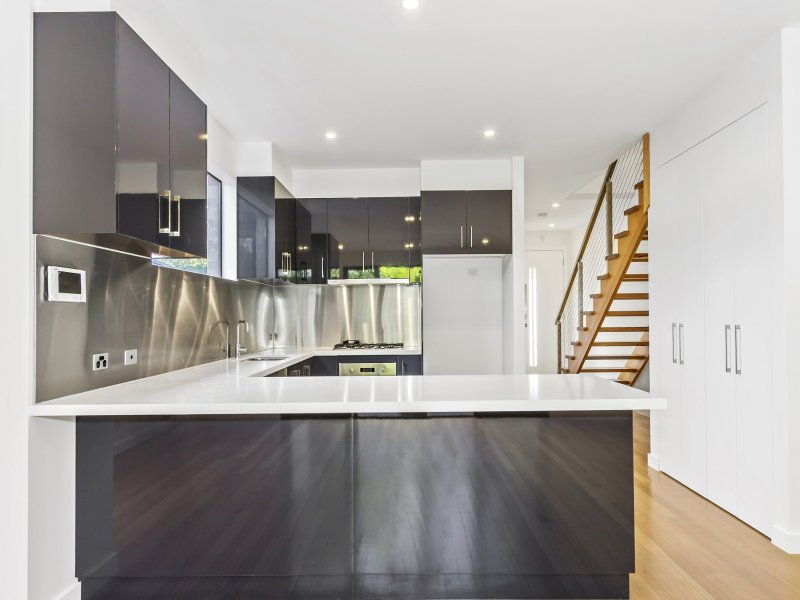 3/20 South Parade, Blackburn image 2