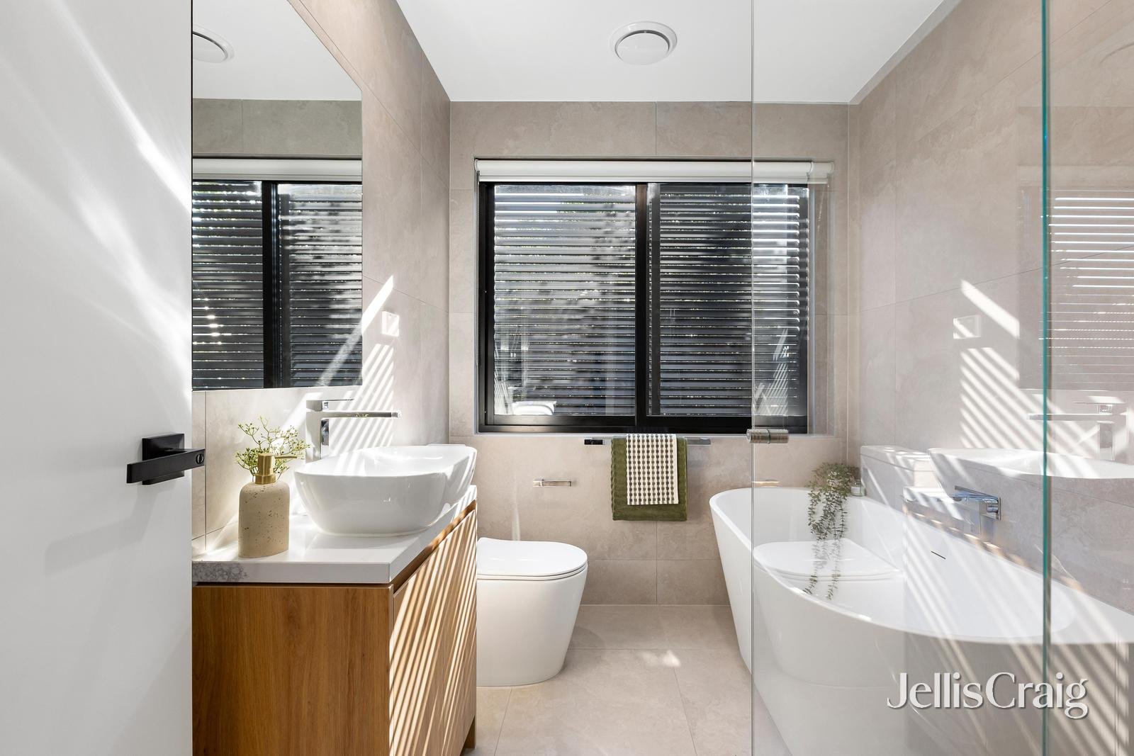 3/20 Staley Street, Brunswick image 8