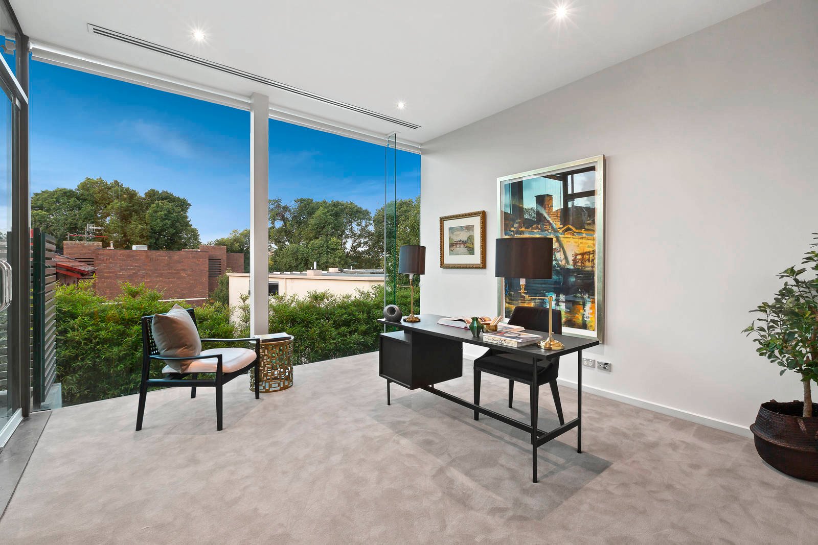Property Gallery Thumbnail 6