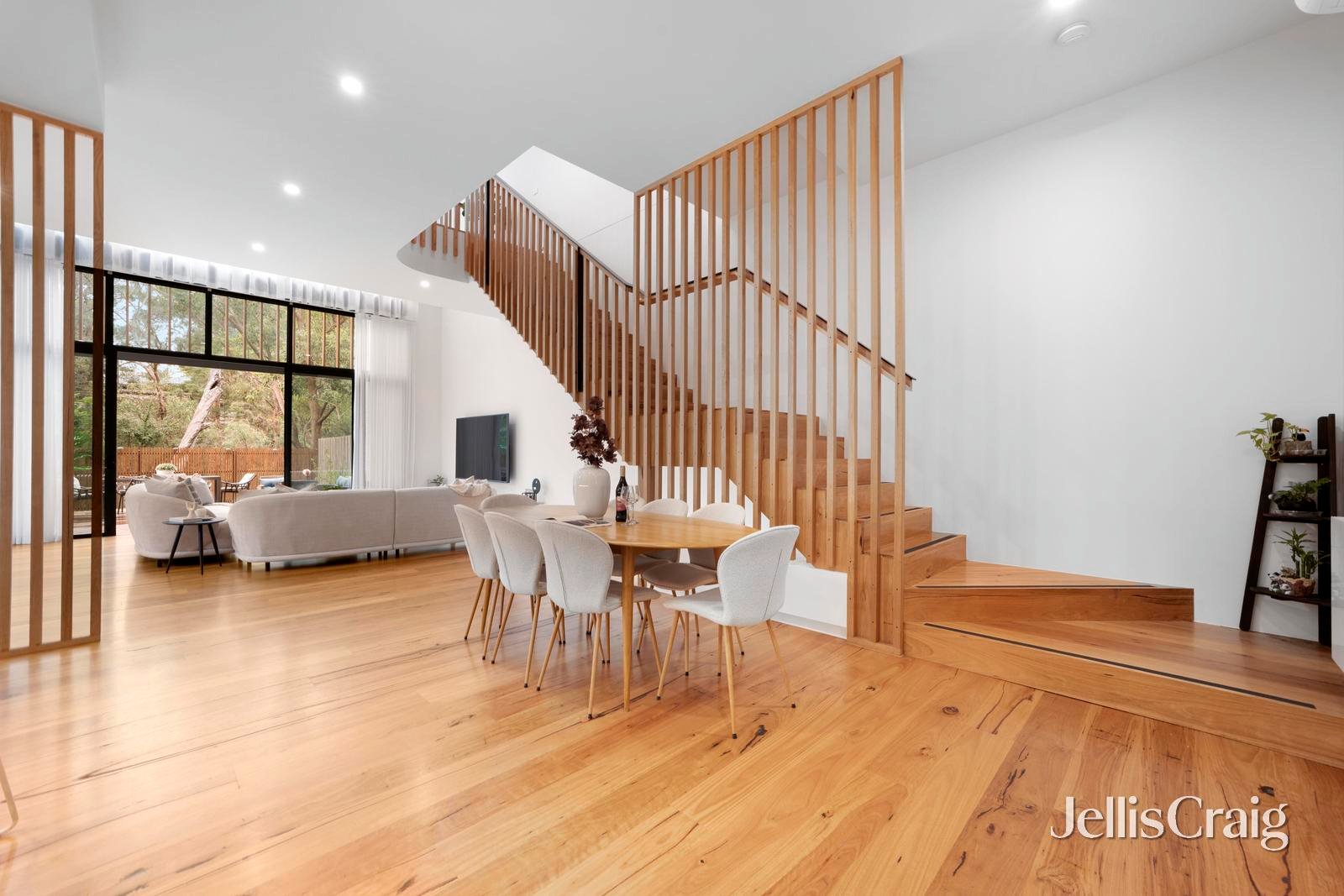 3/203 Canterbury Road, Blackburn image 6