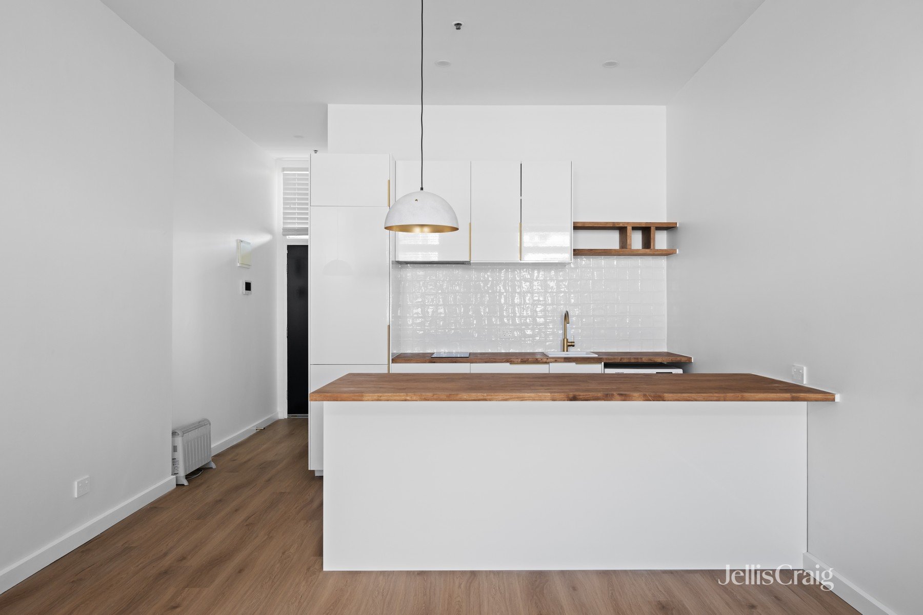 320/45 Victoria Parade, Collingwood image 2